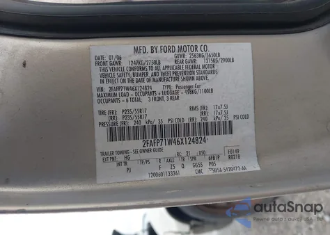 2006 Ford Crown Victoria Police/Police Interceptor z USA, uszkodzony, nr VIN 2FAFP71W46X124824
